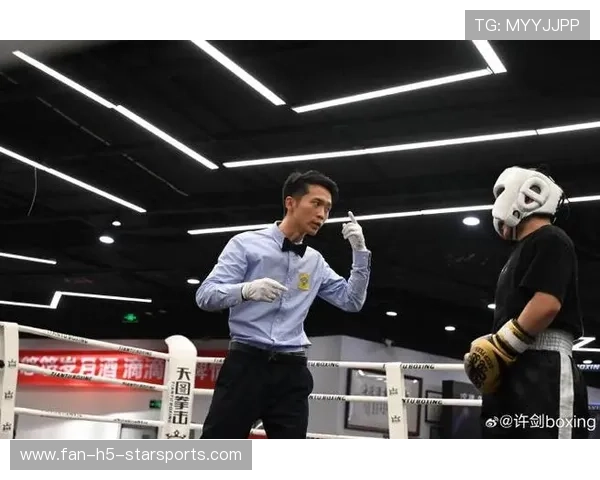 国际拳击联盟在裁判培训中引入多学科评估与伦理教学，国际拳击联合会拳王
